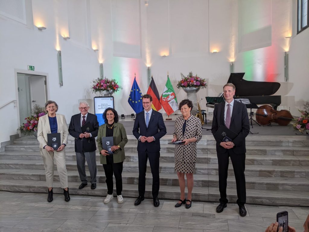 Claudia Seidensticker von KRASS e.V. erhält NRW Landesverdienstorden