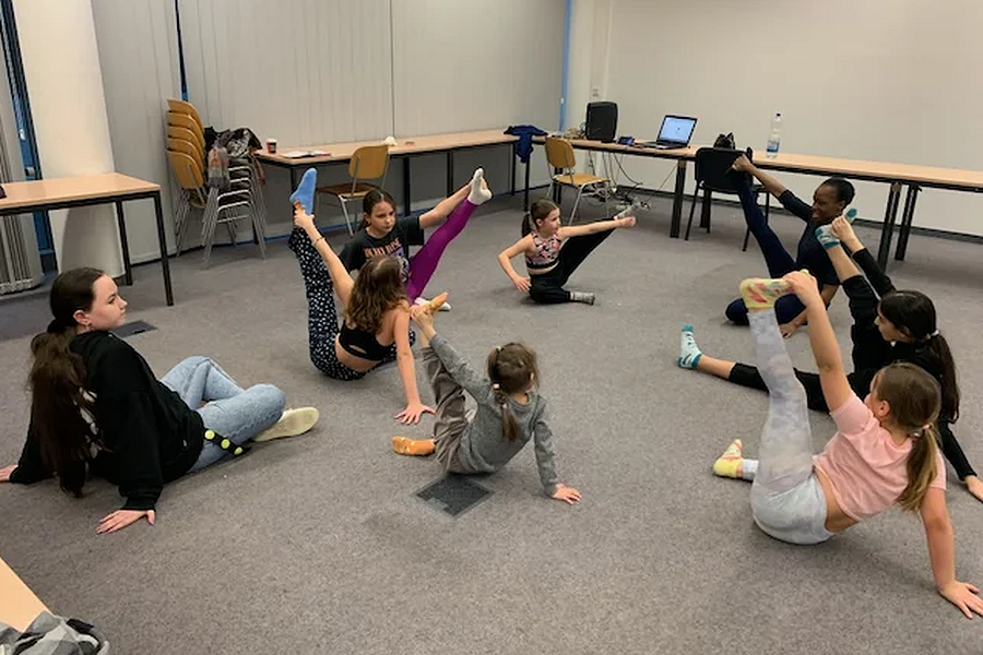 Die Kulturbrücke: Bewegung, Spaß und Spiel für geflüchtete Kinder