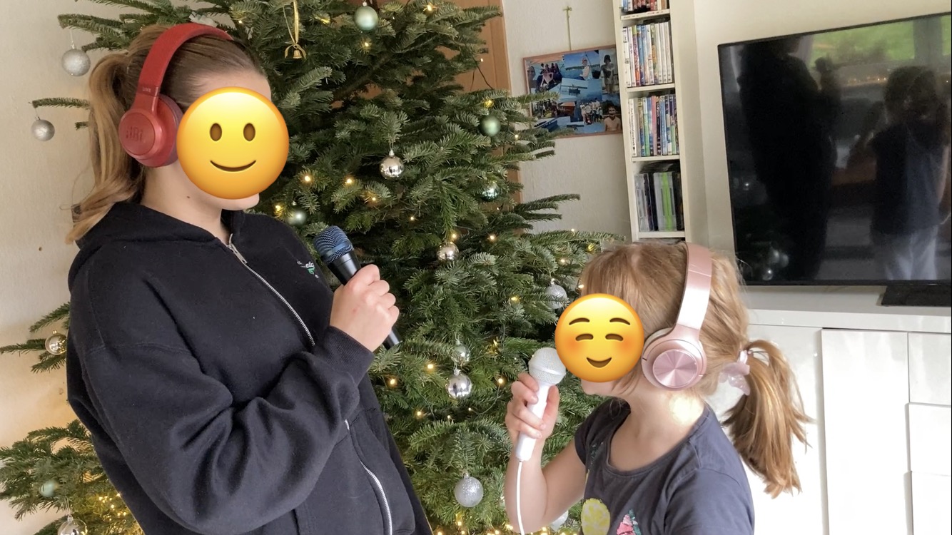 Kinder schreiben Weihnachtssong