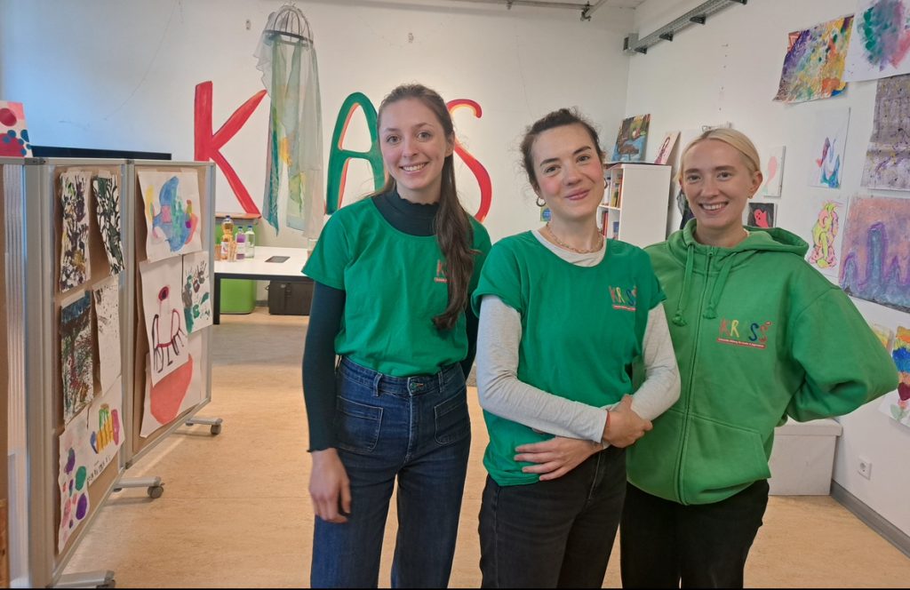 Kindergeburtstag feiern in Düsseldorf mit dem KRASS-Team - professionelle Künstler und Ehrenamtliche unterstützen euch