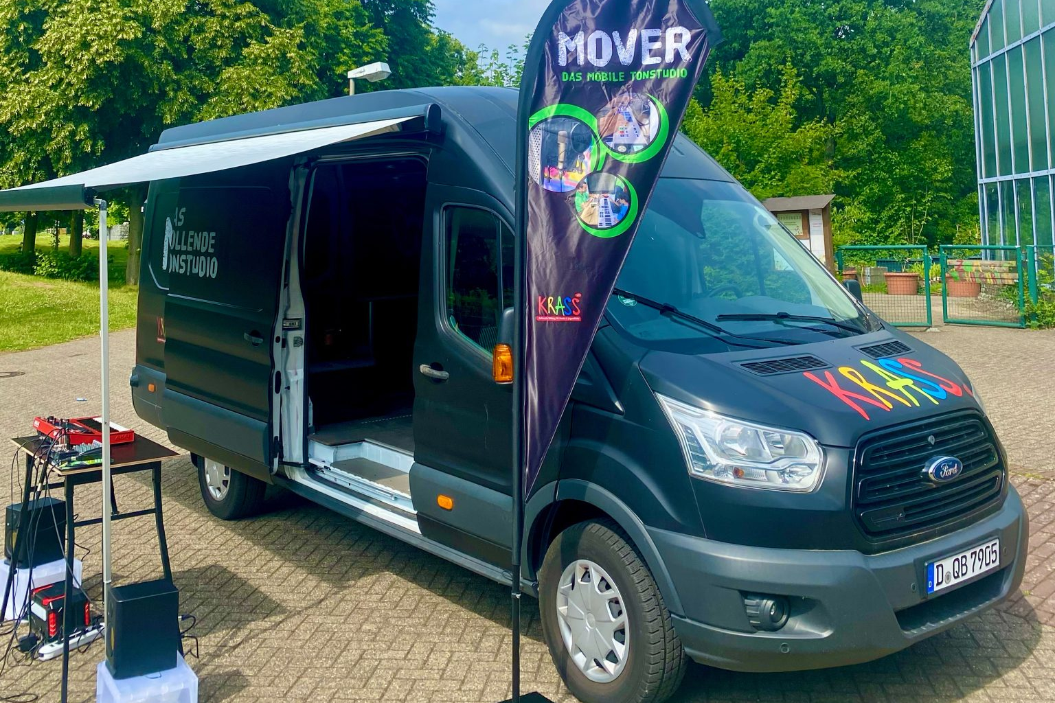 Der MOVER – das rollende Tonstudio kommt in deine Hood!